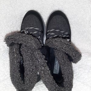 NWT Clarks Cloudsteppers Women's 8 M BLACK "Breeze Glacier" Lace-Up Ankle Boots